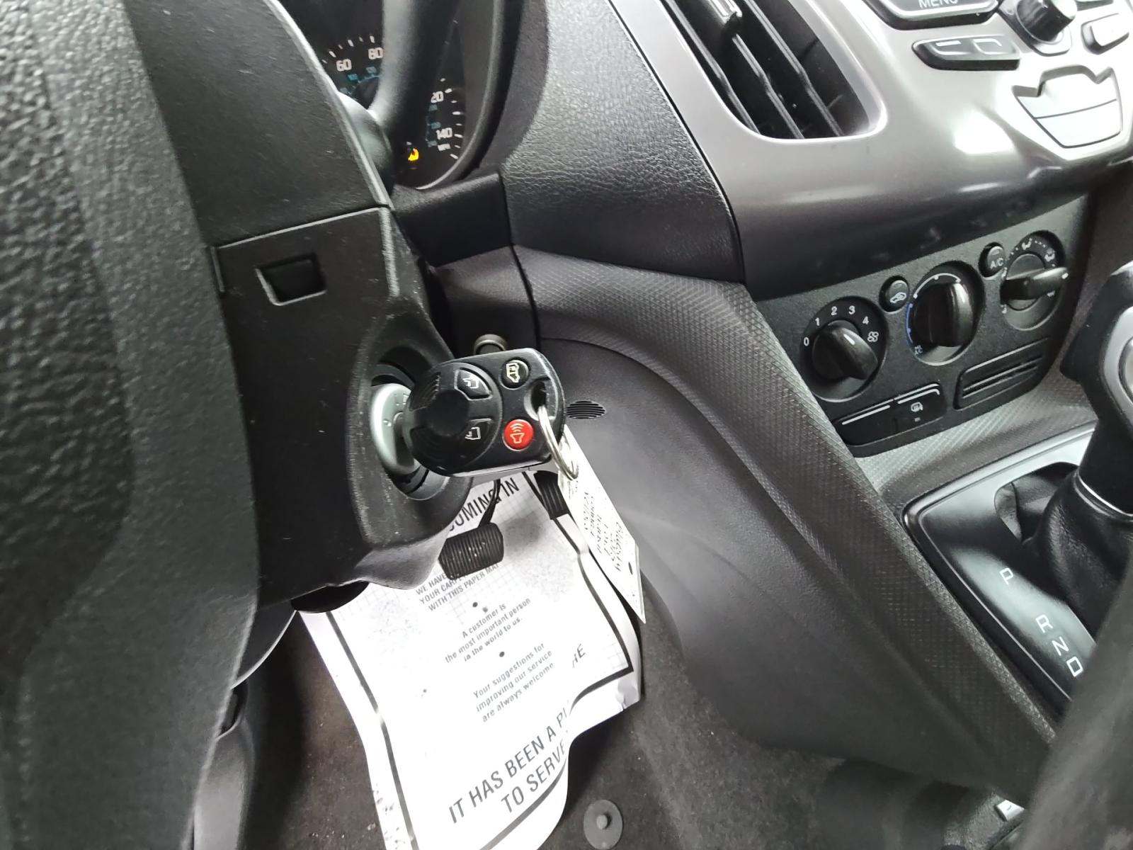 FORD TRANSIT CONNECT - 8
