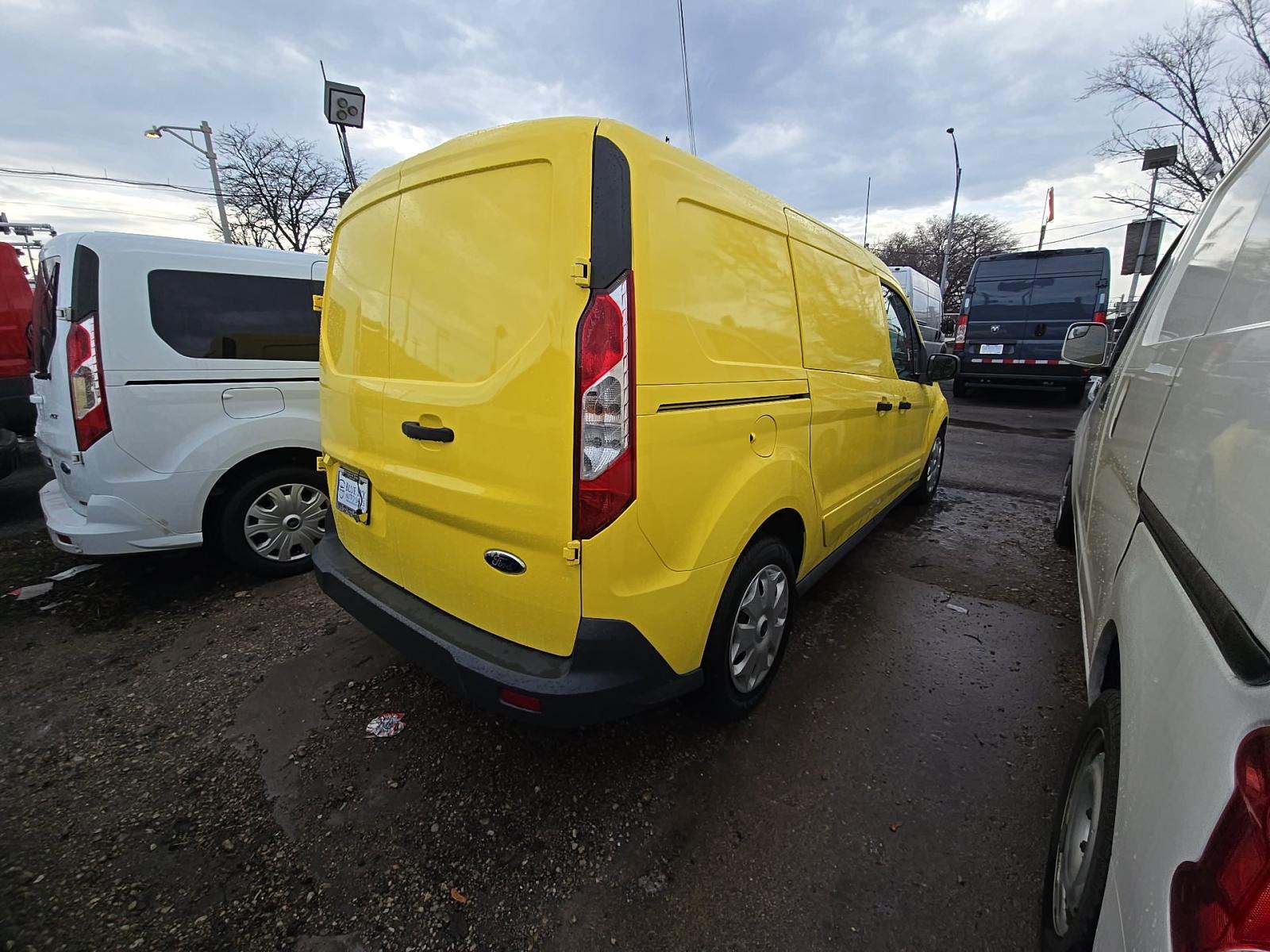 FORD TRANSIT CONNECT - 3