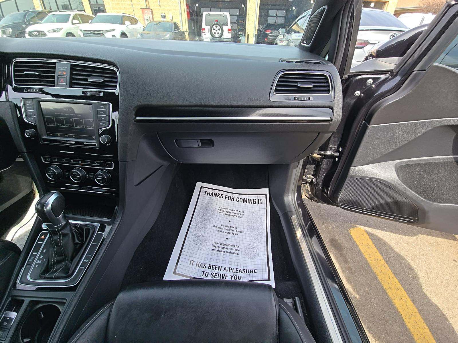 2017 Volkswagen Golf R 2.0T AWD