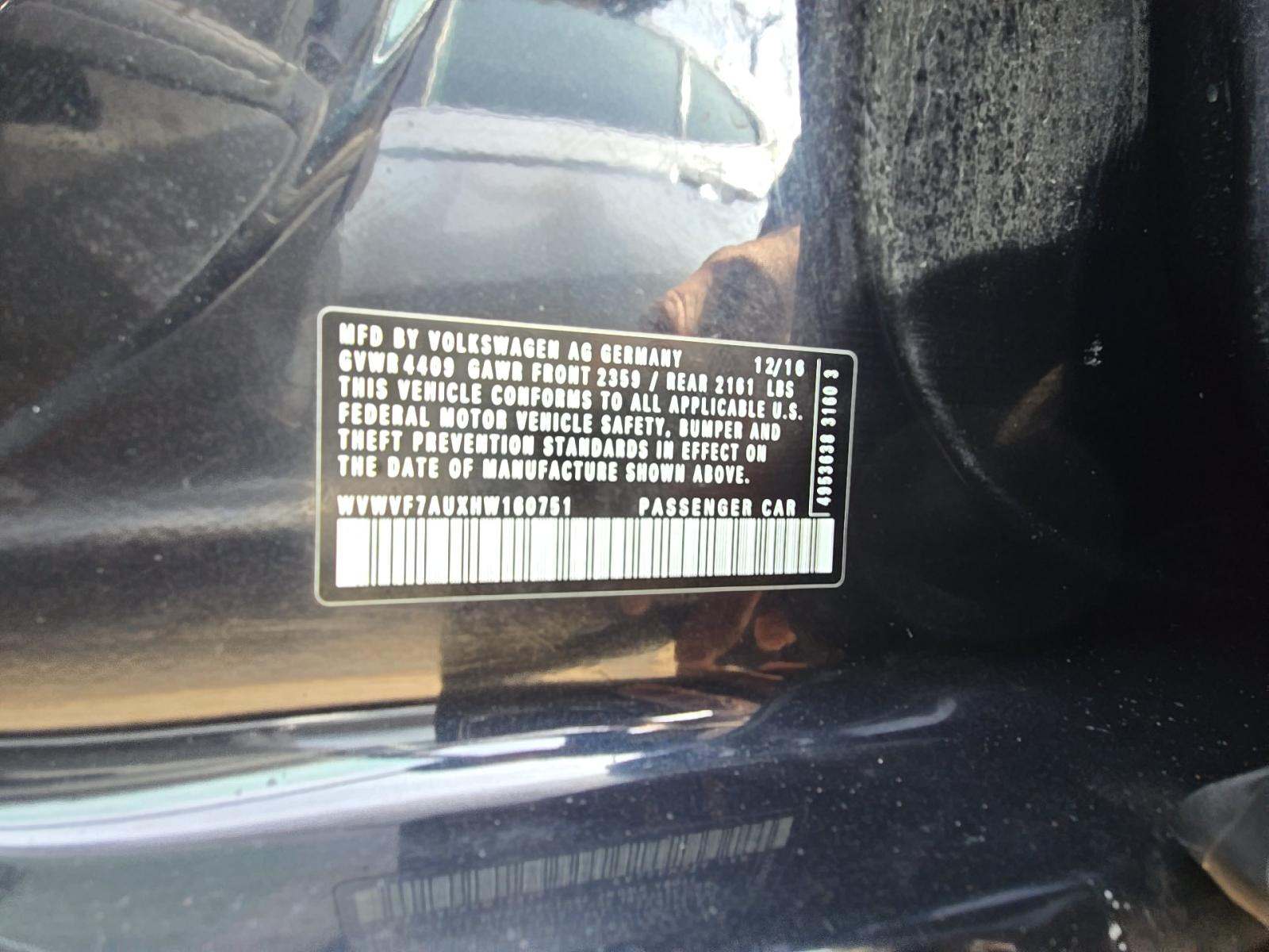 2017 Volkswagen Golf R 2.0T AWD