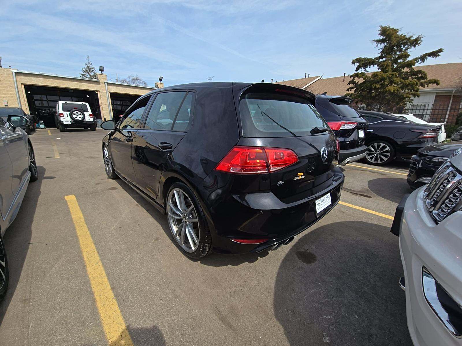 2017 Volkswagen Golf R 2.0T AWD