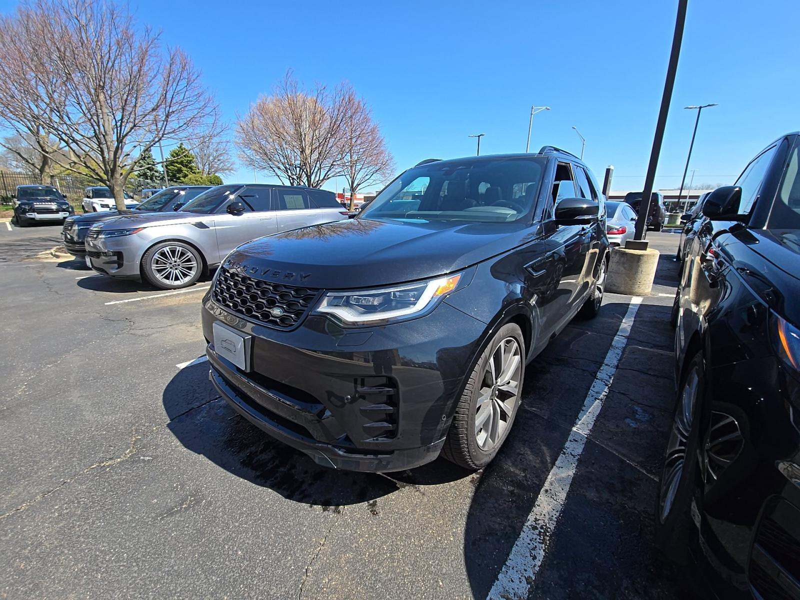 2024 Land Rover Discovery Dynamic SE AWD