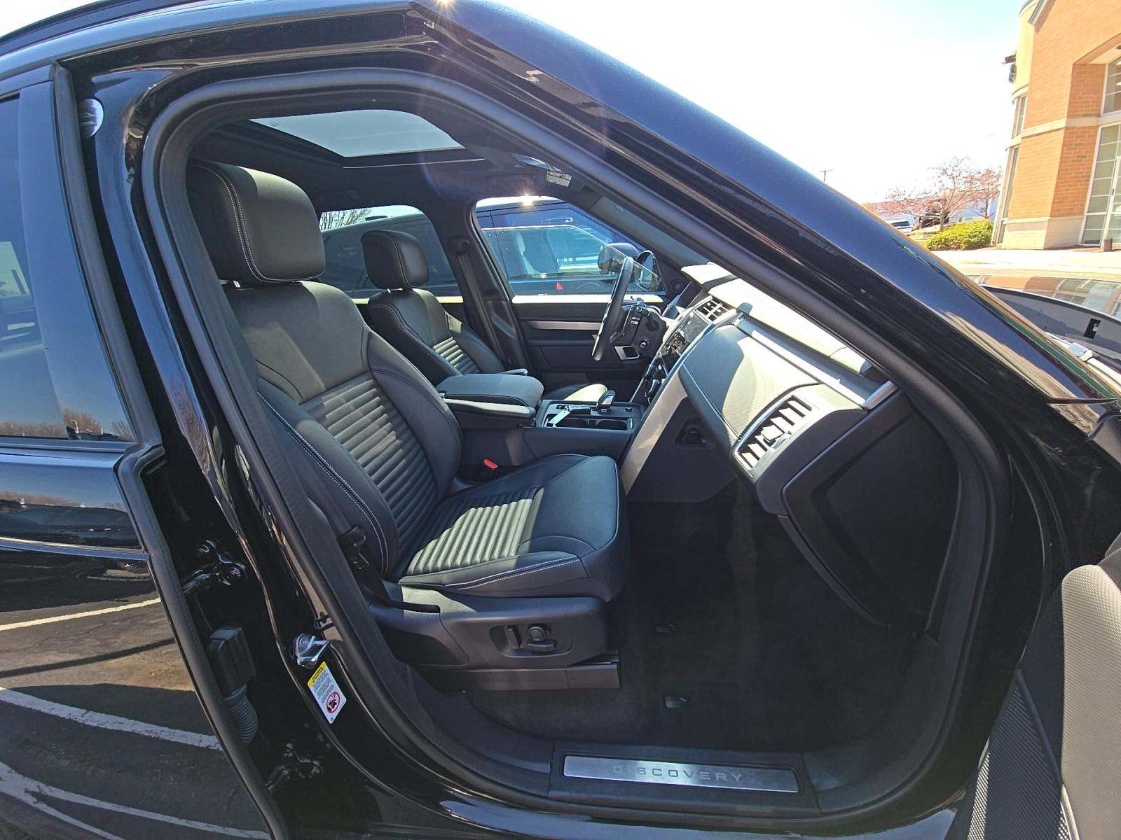 2024 Land Rover Discovery Dynamic SE AWD