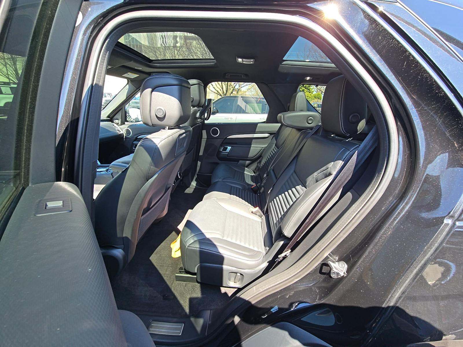 2024 Land Rover Discovery Dynamic SE AWD