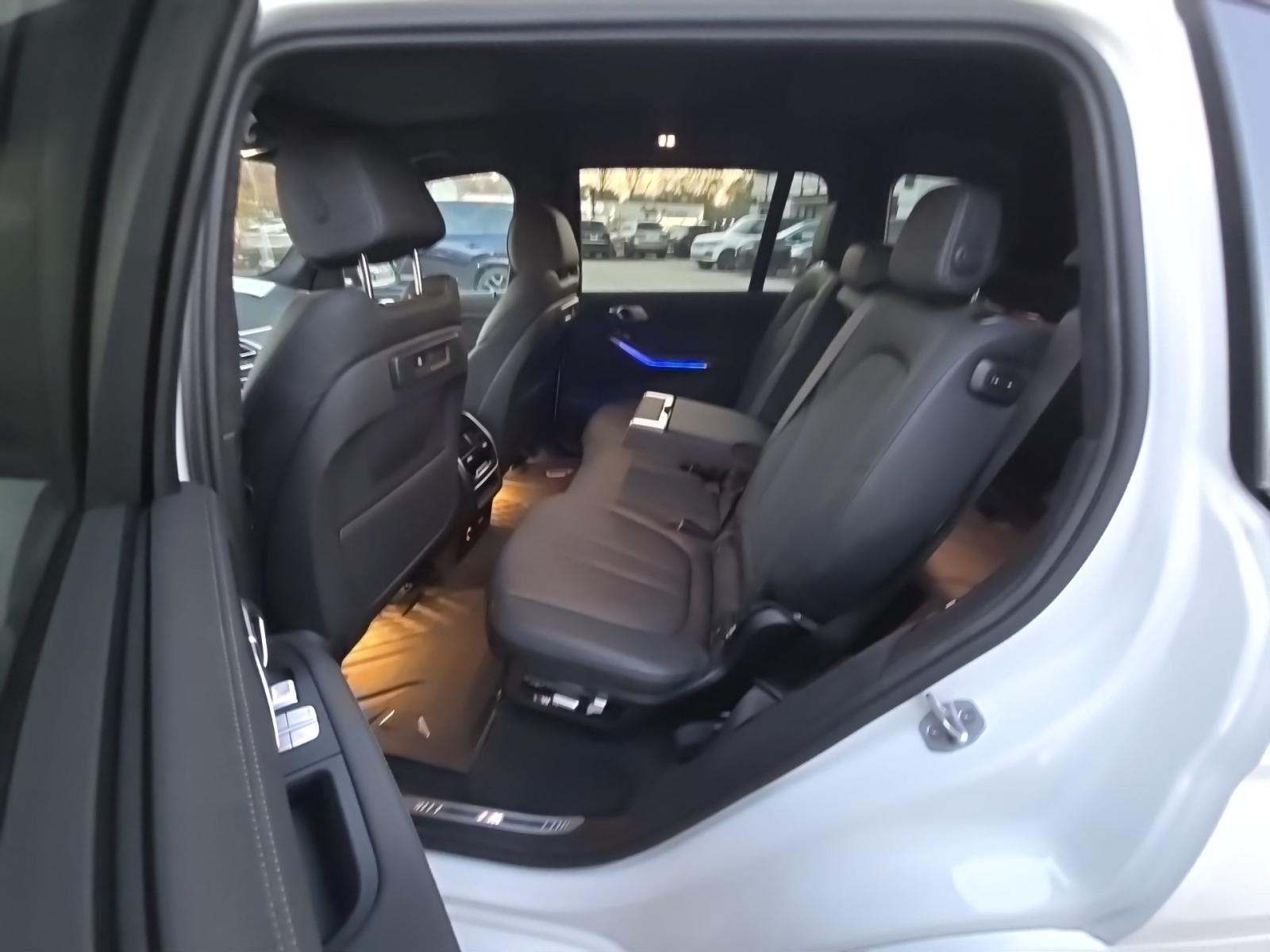 2022 BMW X7 xDrive40i AWD