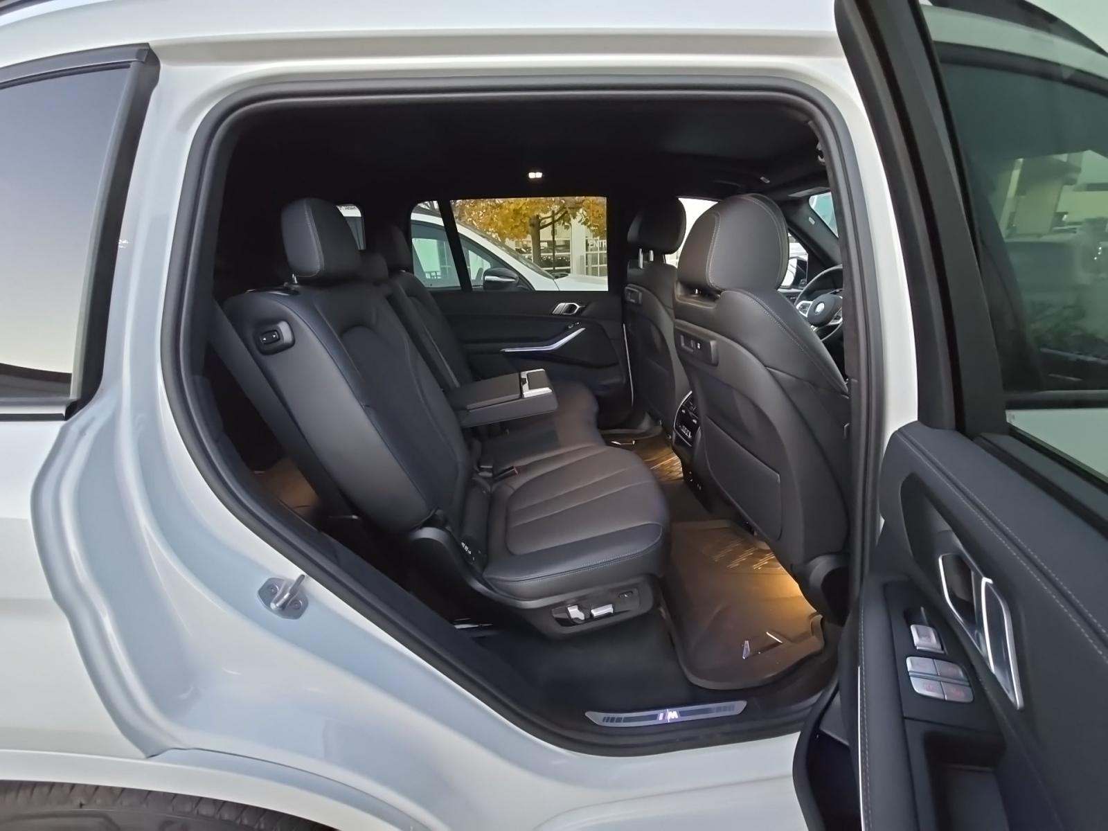 2022 BMW X7 xDrive40i AWD