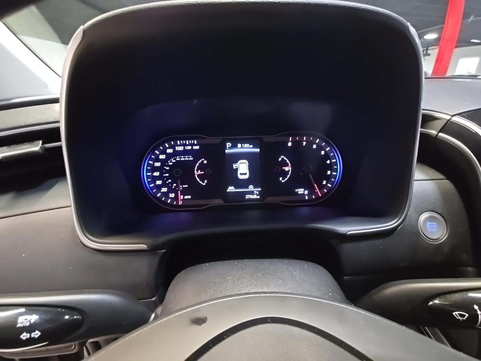 HYUNDAI TUCSON - 9