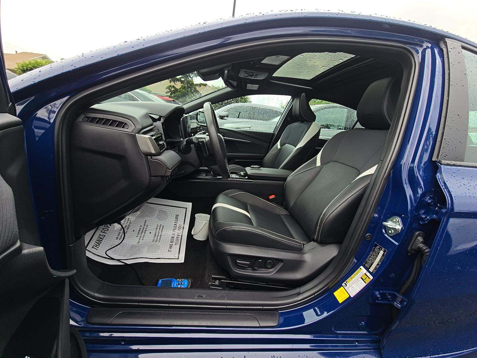 2025 Toyota Camry SE AWD