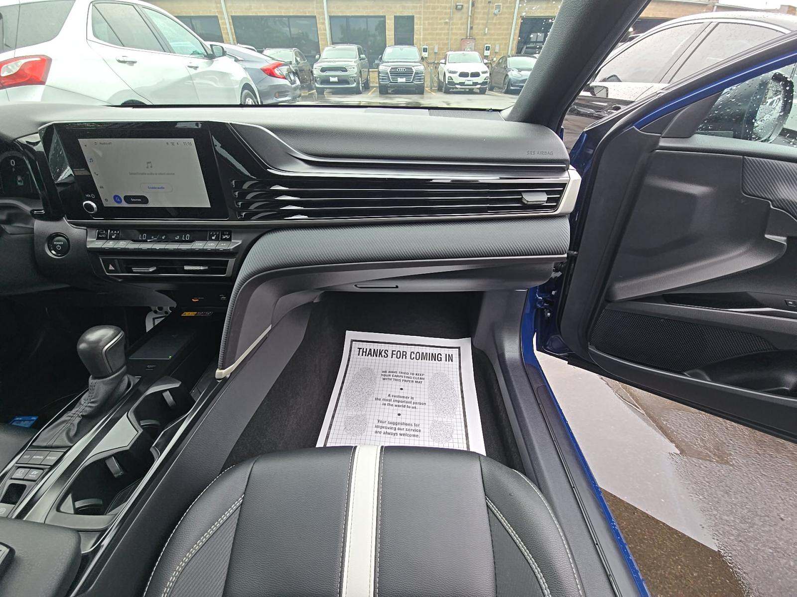 2025 Toyota Camry SE AWD