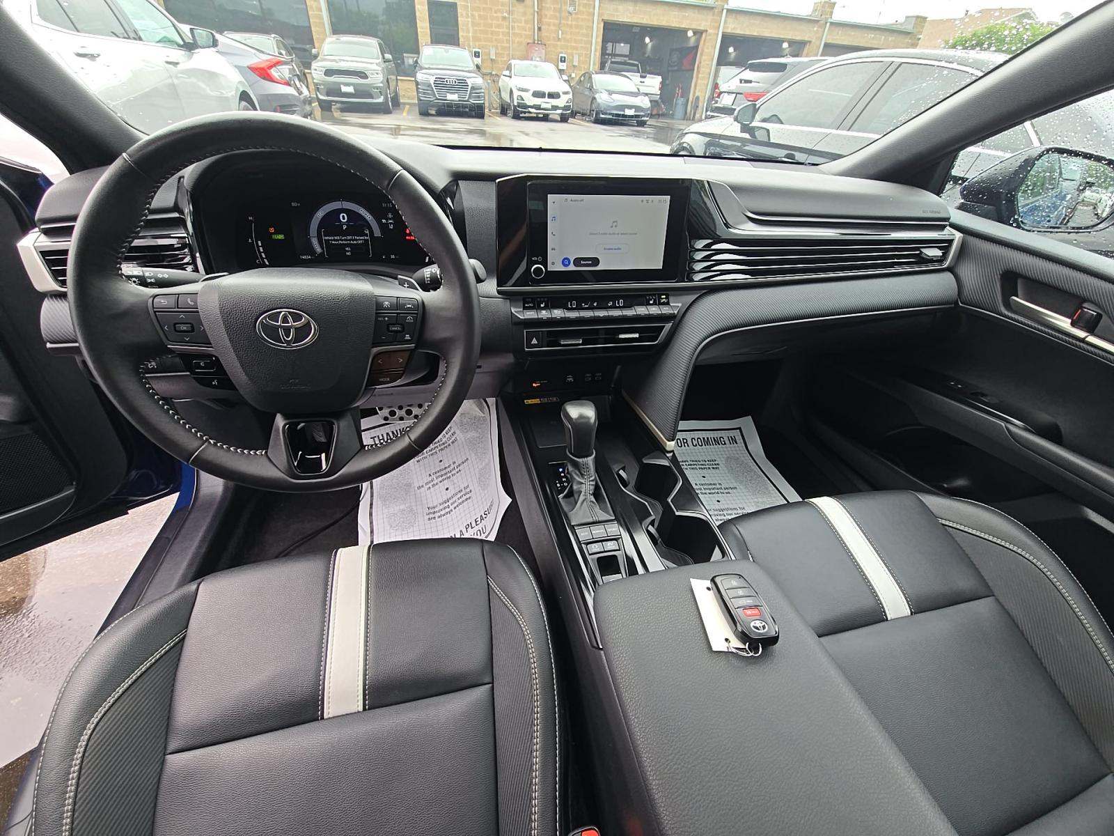 2025 Toyota Camry SE AWD