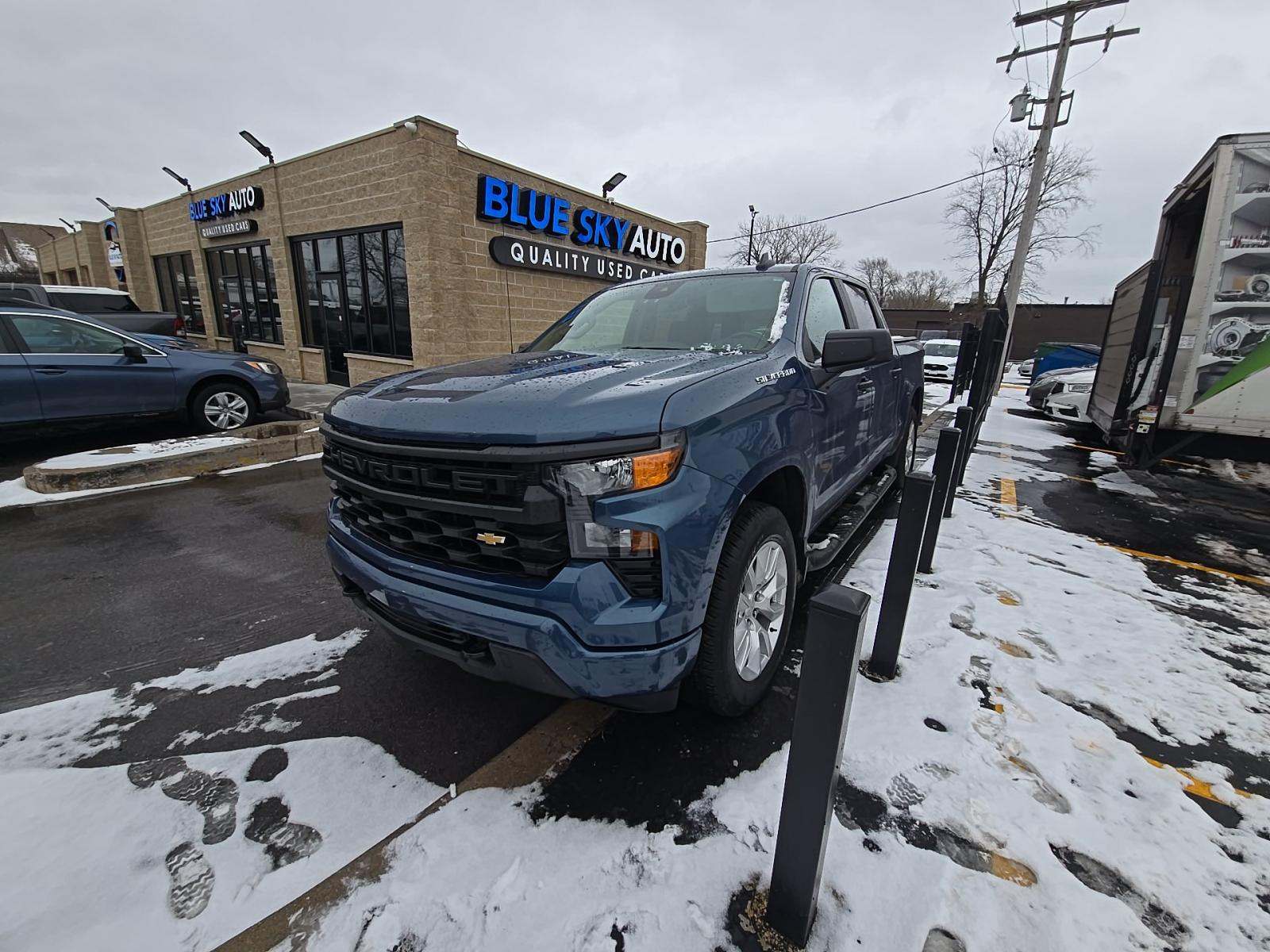 2024 Chevrolet Silverado 1500 Custom AWD