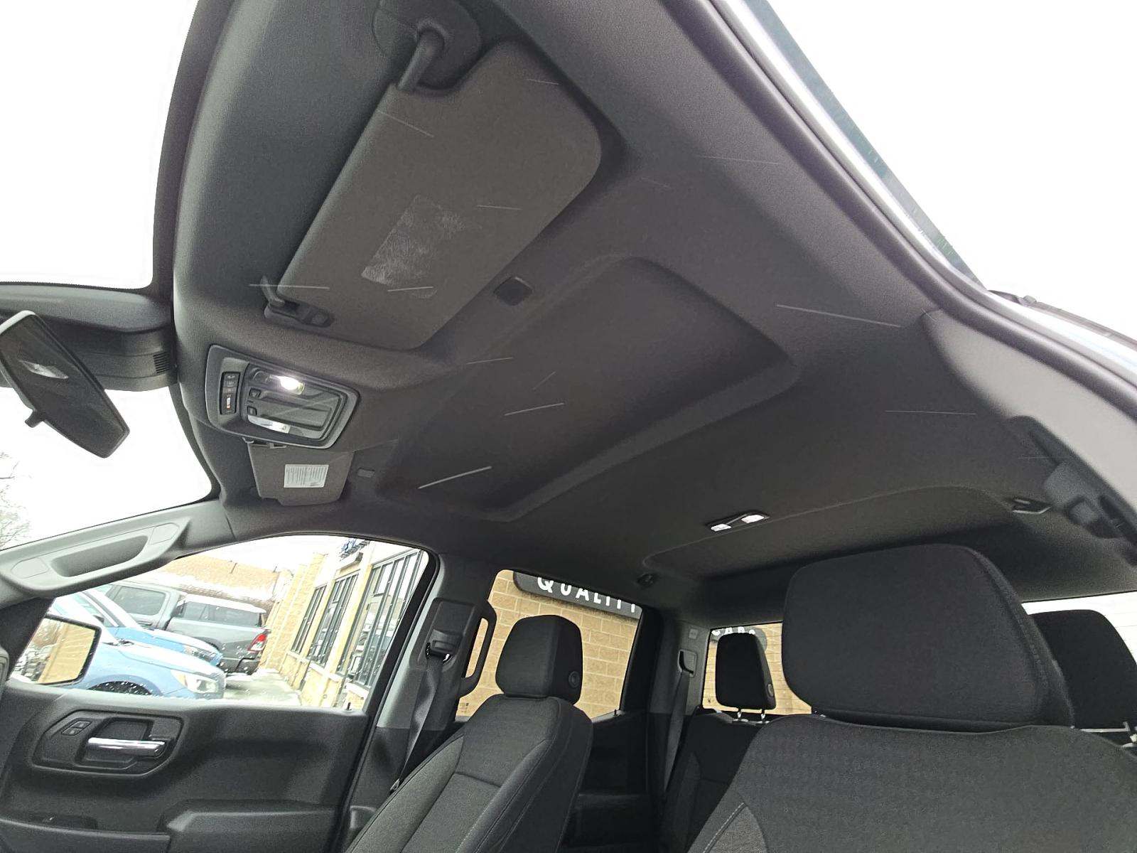 2024 Chevrolet Silverado 1500 Custom AWD