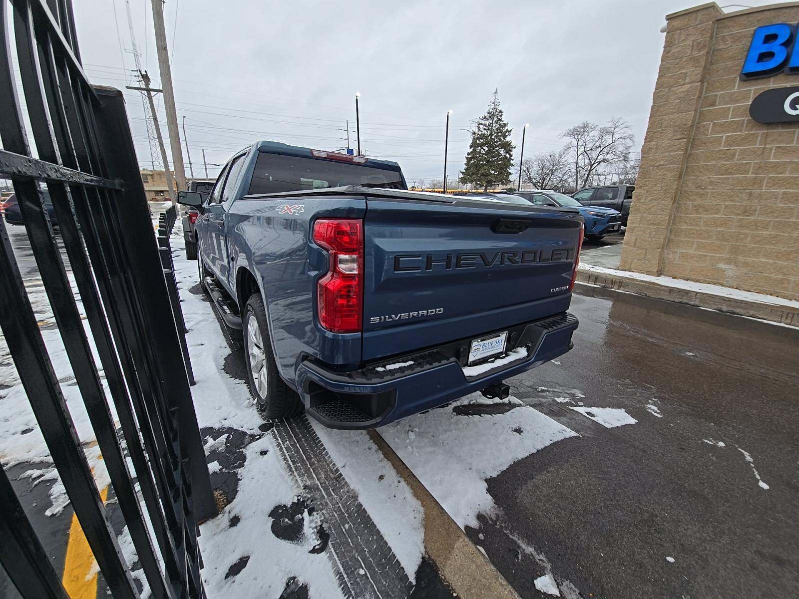 2024 Chevrolet Silverado 1500 Custom AWD