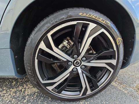 2024 Volvo S60 B5 Plus AWD