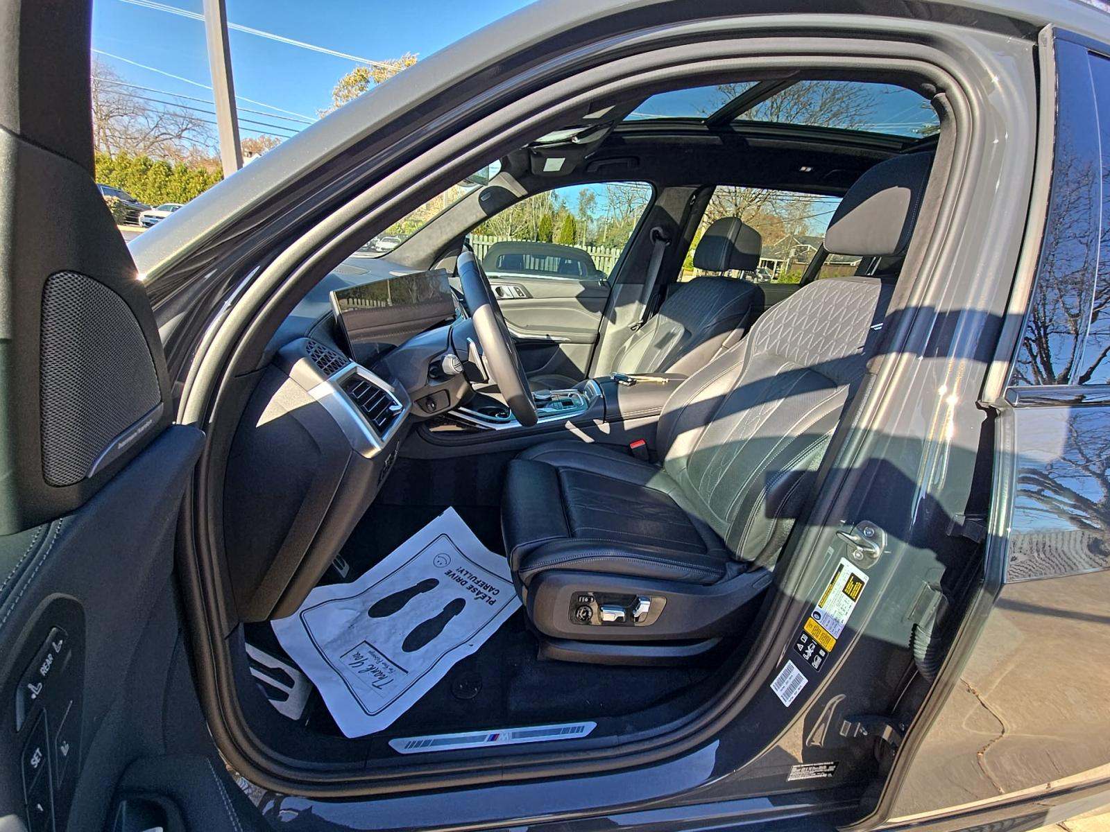 2023 BMW X7 xDrive40i AWD