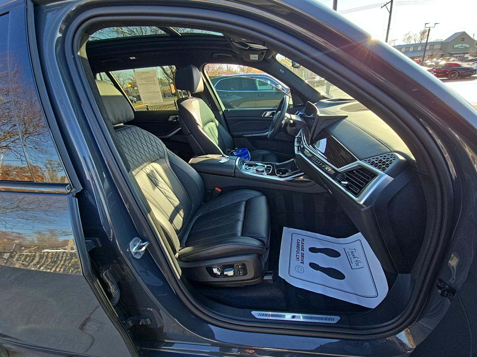 2023 BMW X7 xDrive40i AWD