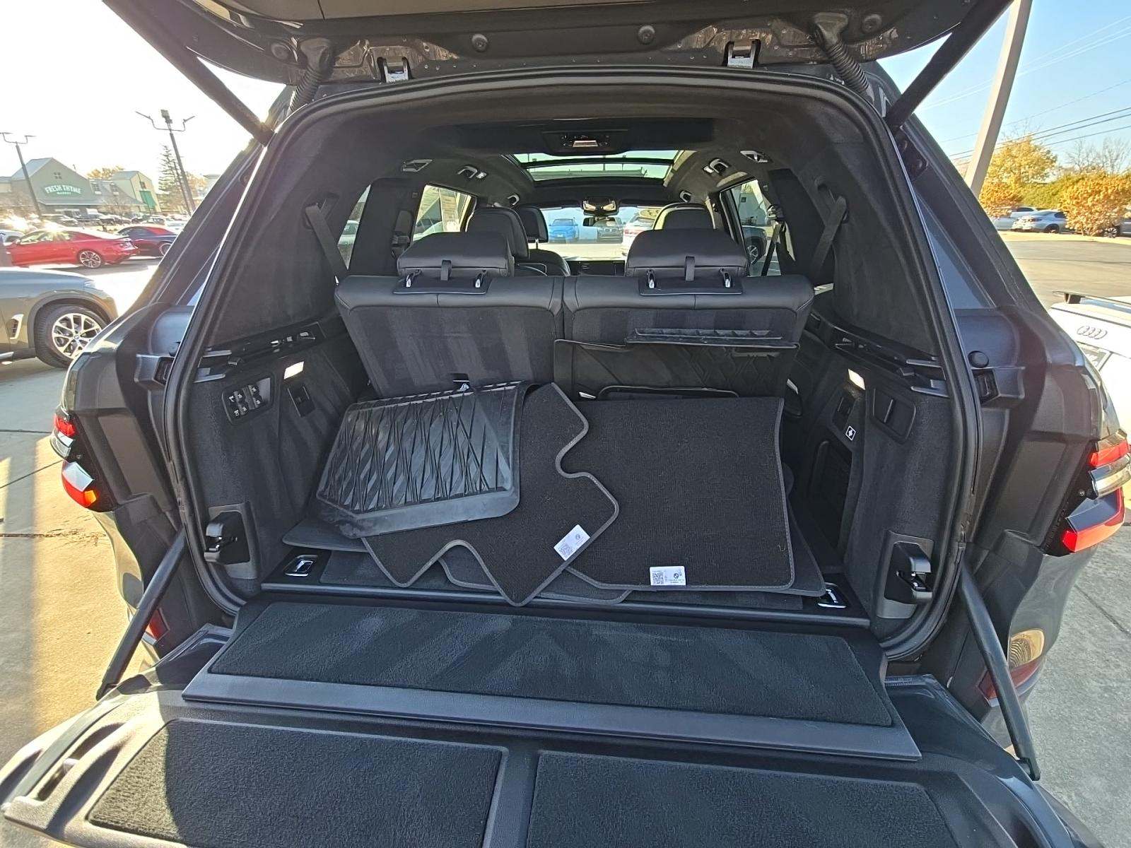 2023 BMW X7 xDrive40i AWD