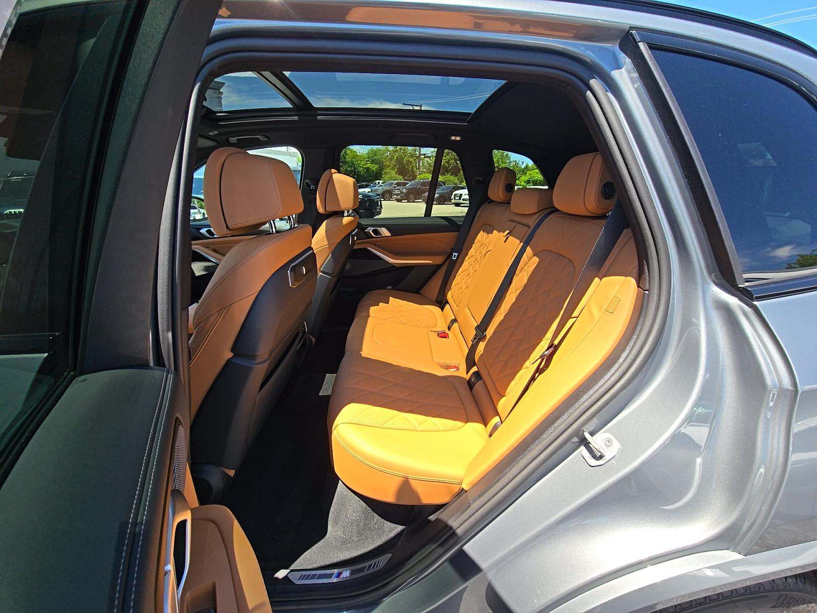 2025 BMW X5 M60i xDrive AWD