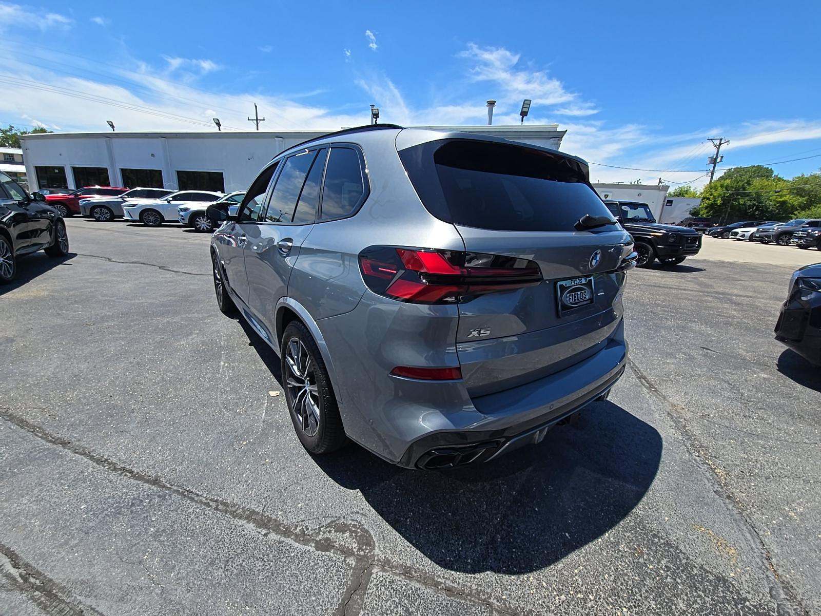 2025 BMW X5 M60i xDrive AWD
