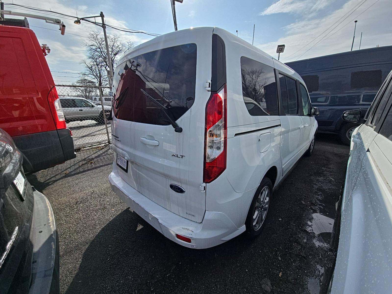 FORD TRANSIT CONNECT - 3