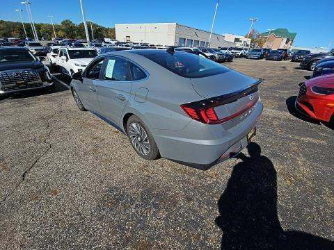 2023 Hyundai Sonata Hybrid Limited FWD