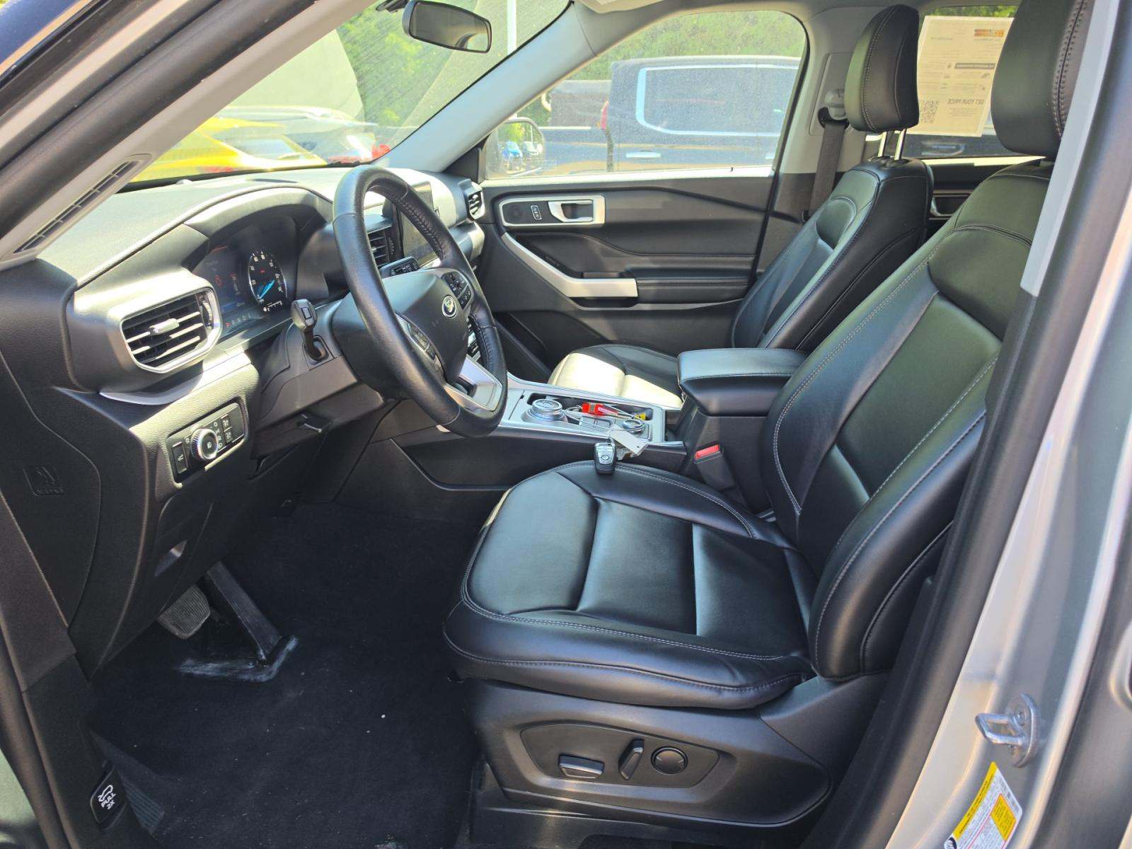 FORD EXPLORER - 6