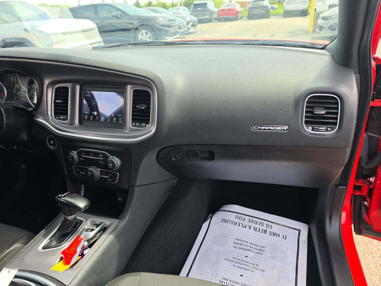 2022 Dodge Charger SXT RWD