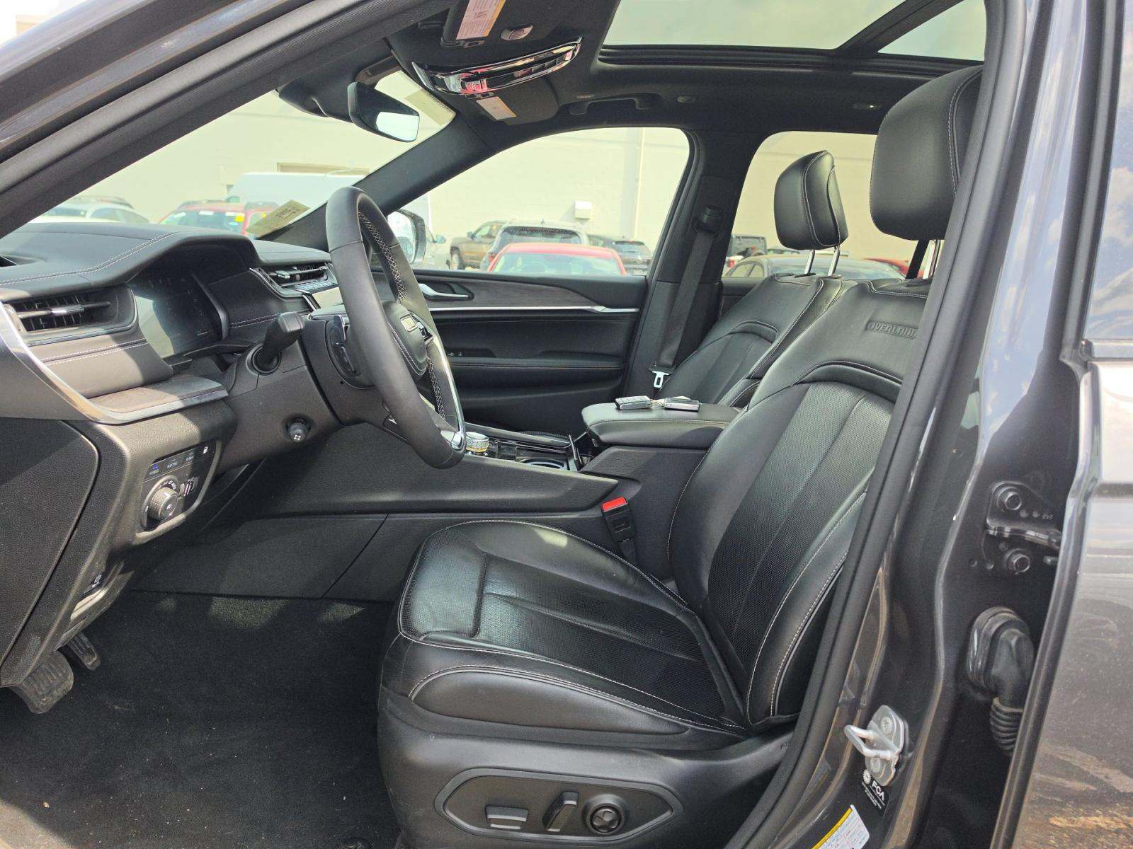 2023 Jeep Grand Cherokee 4xe Overland AWD