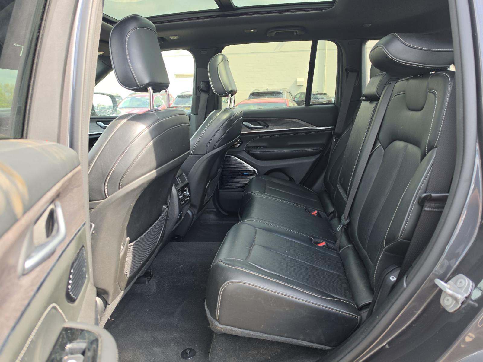 2023 Jeep Grand Cherokee 4xe Overland AWD