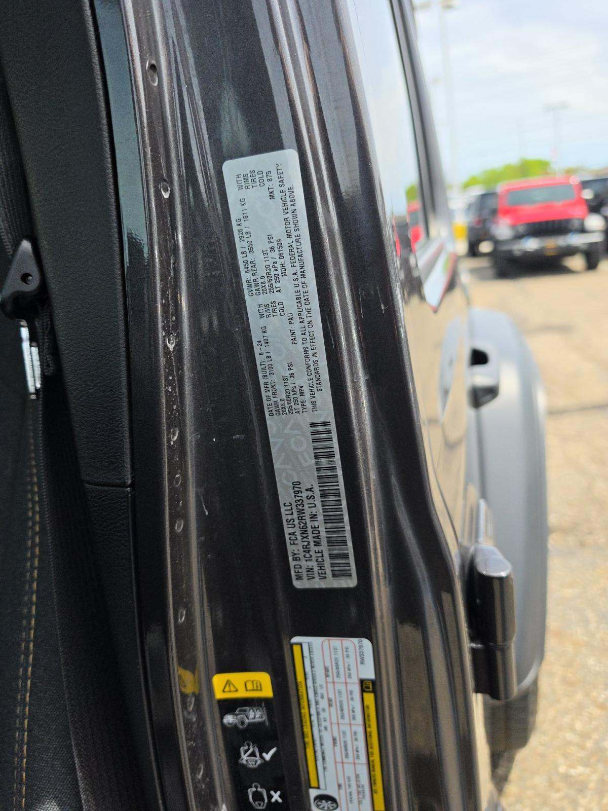 JEEP GRAND CHEROKEE - 1