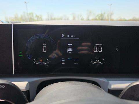 HYUNDAI HYBRID SEL - 5