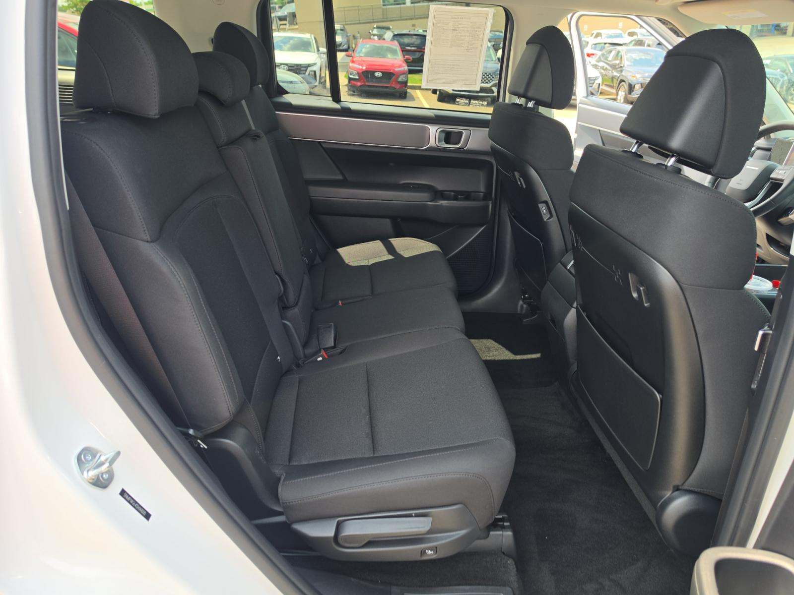 2025 Hyundai Santa Fe SE FWD