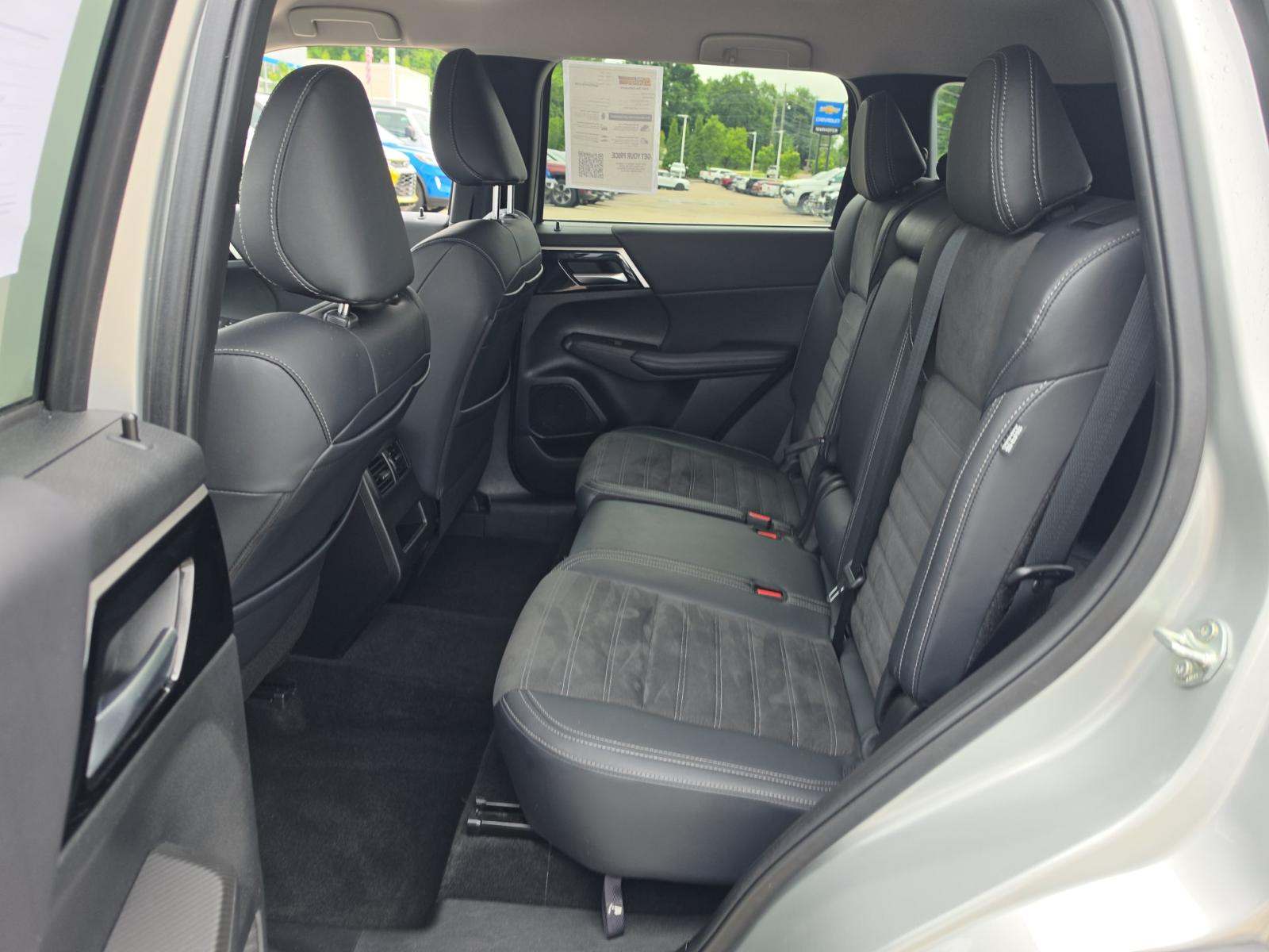 2024 Mitsubishi Outlander SE AWD