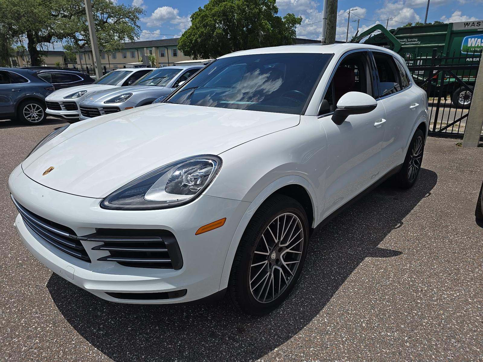 PORSCHE CAYENNE - 1