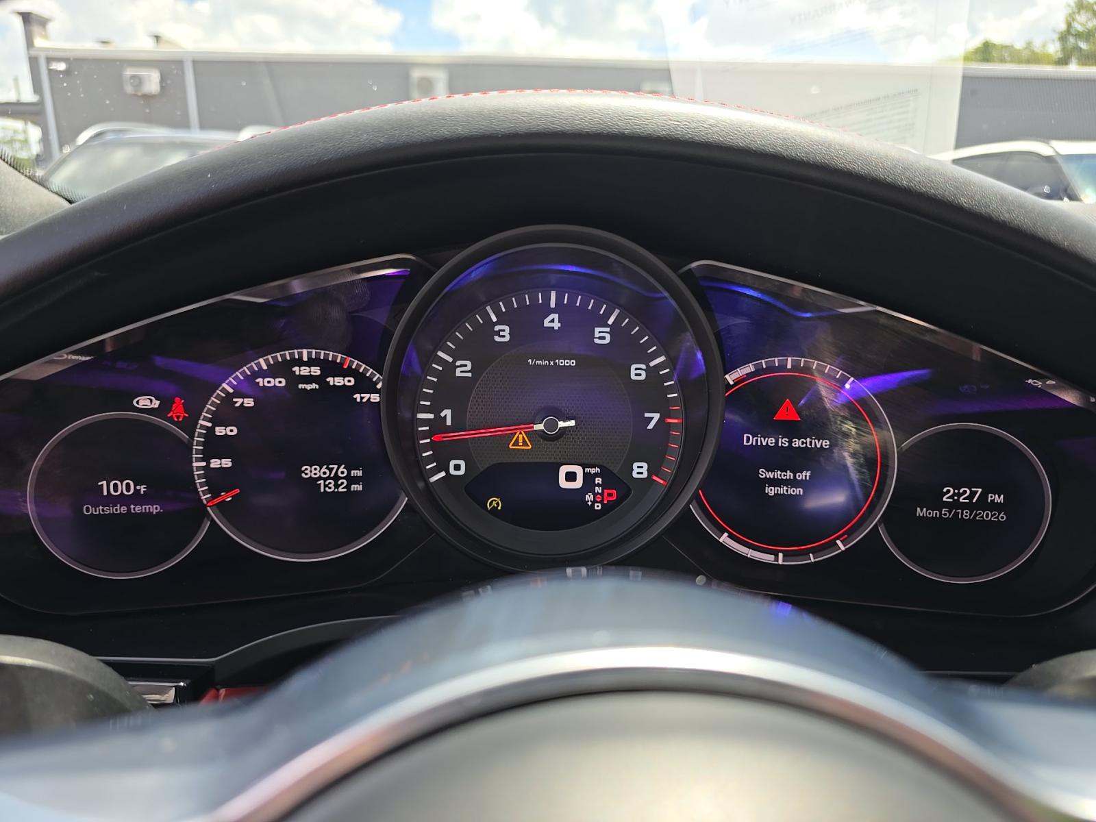 PORSCHE CAYENNE - 9