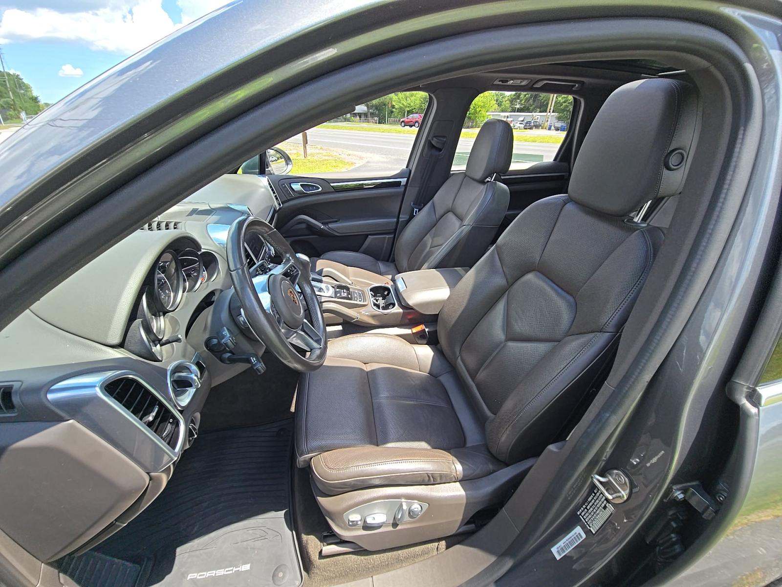 2017 Porsche Cayenne Base AWD