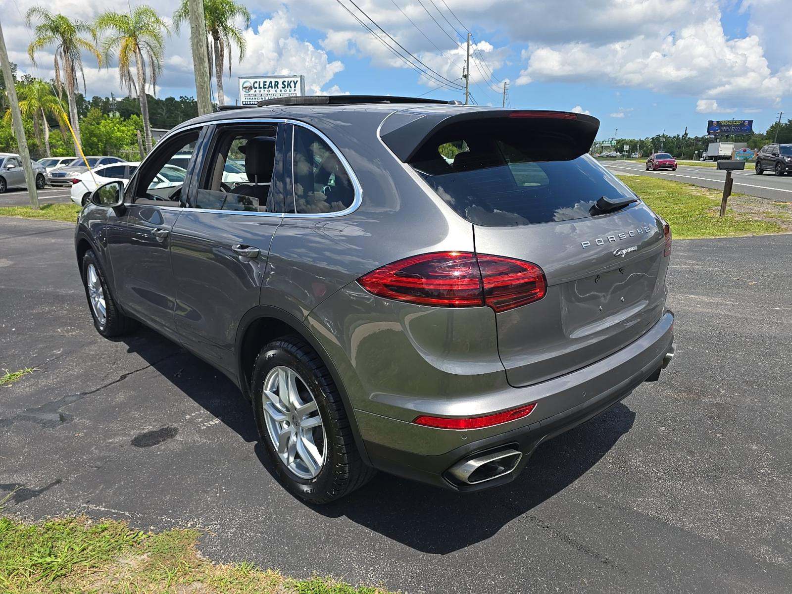2017 Porsche Cayenne Base AWD
