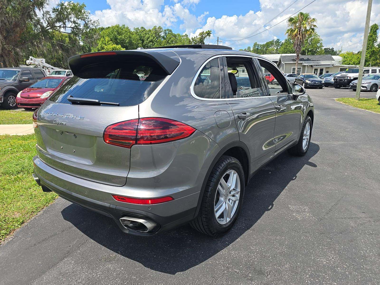 2017 Porsche Cayenne Base AWD