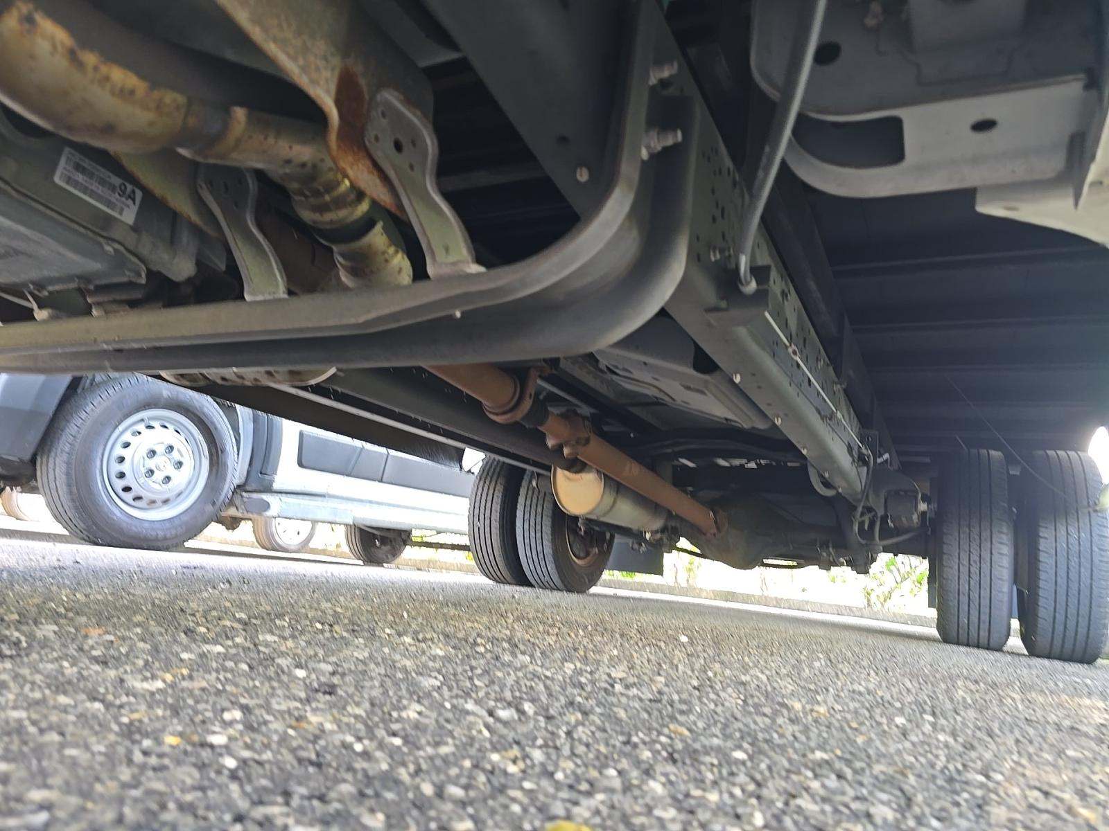 FORD E-350 - 7