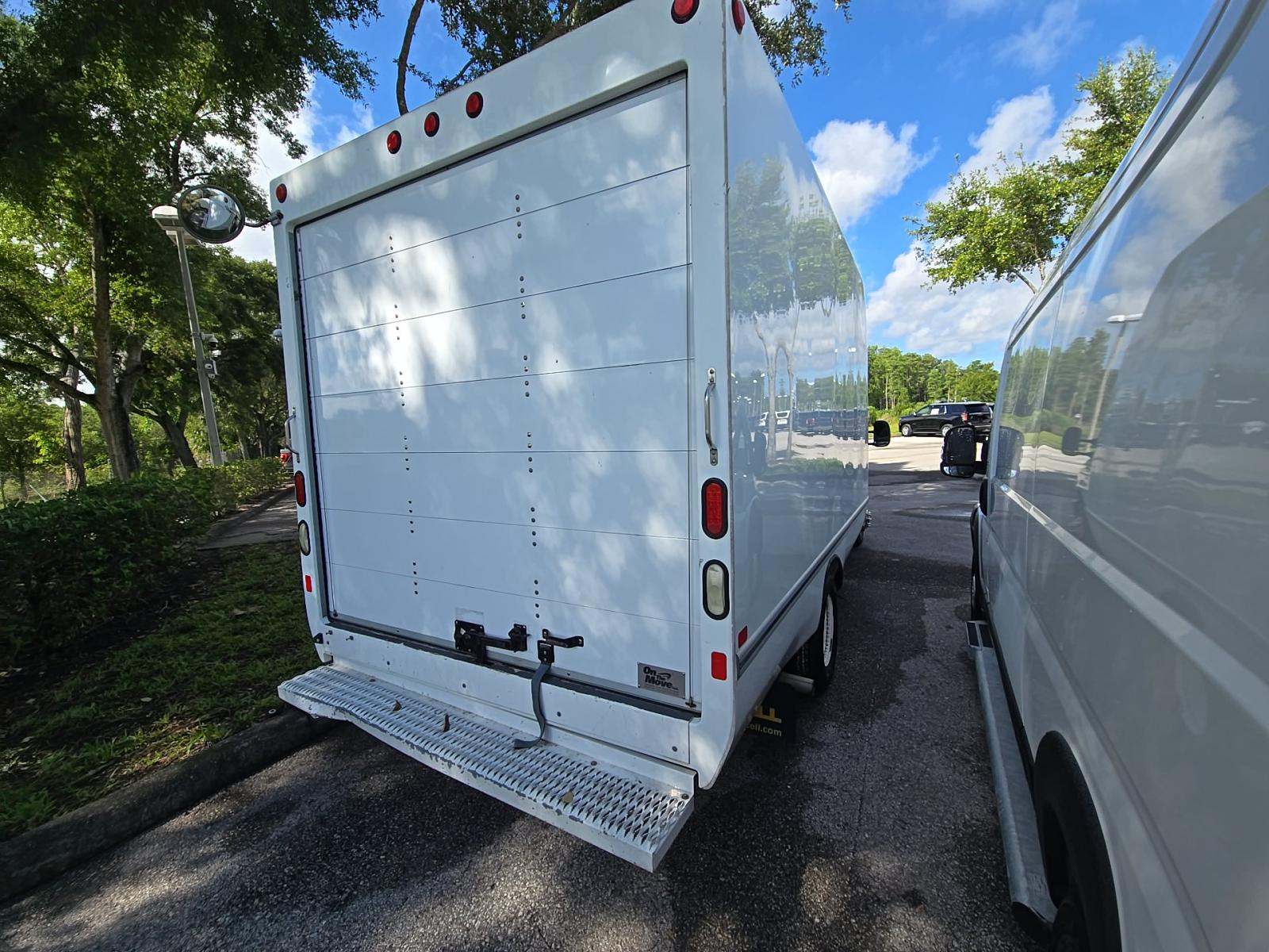 FORD E-350 - 3