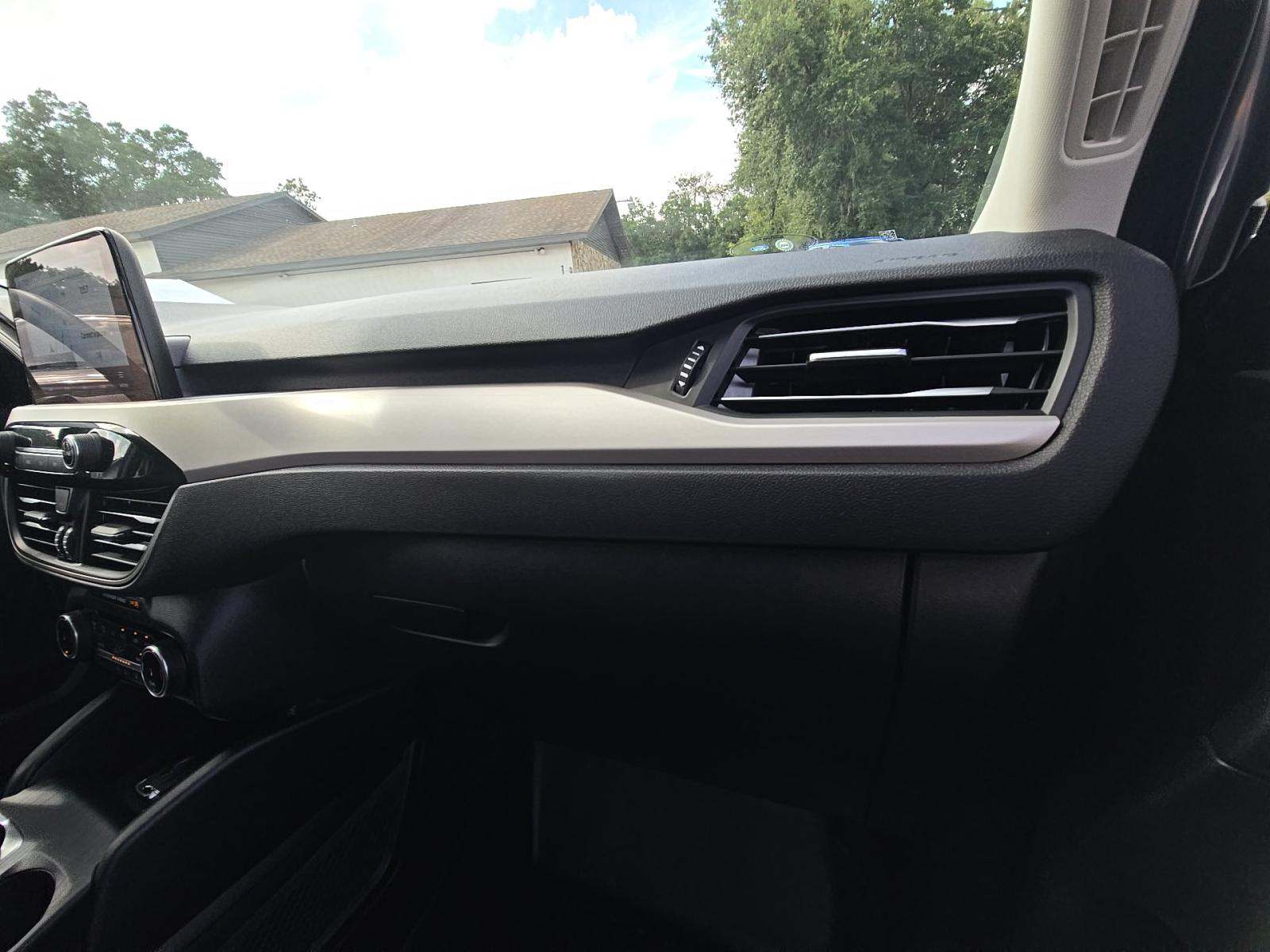 2022 Ford Escape Hybrid SEL AWD