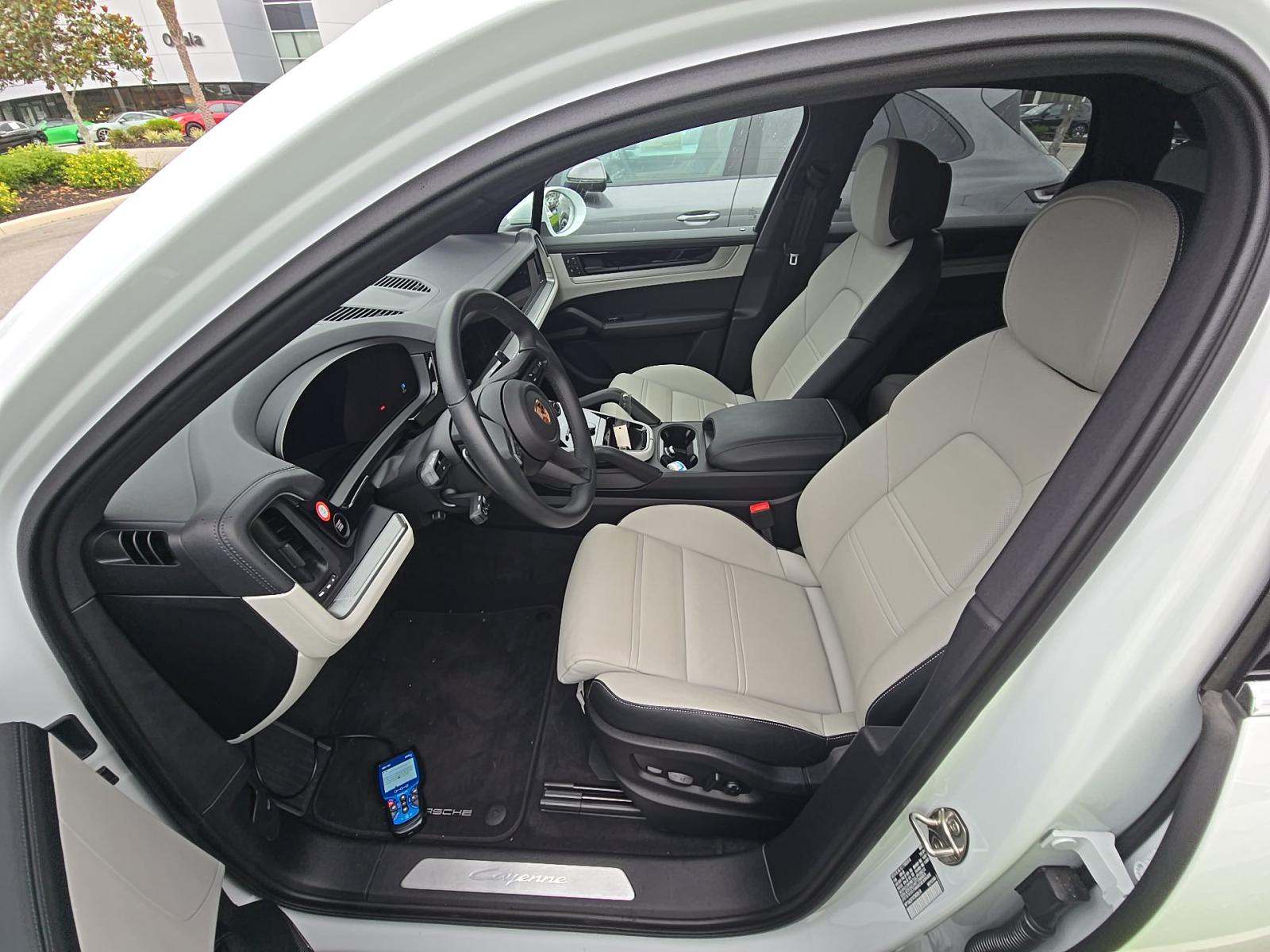 PORSCHE CAYENNE - 6