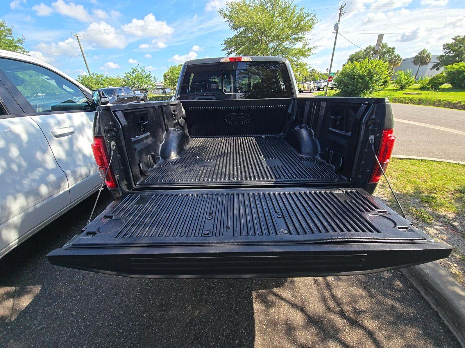 2017 Ford F-150 Lariat RWD