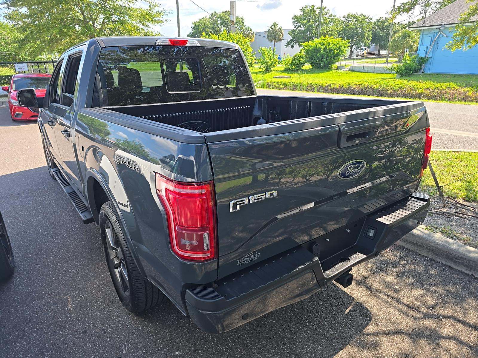 2017 Ford F-150 Lariat RWD
