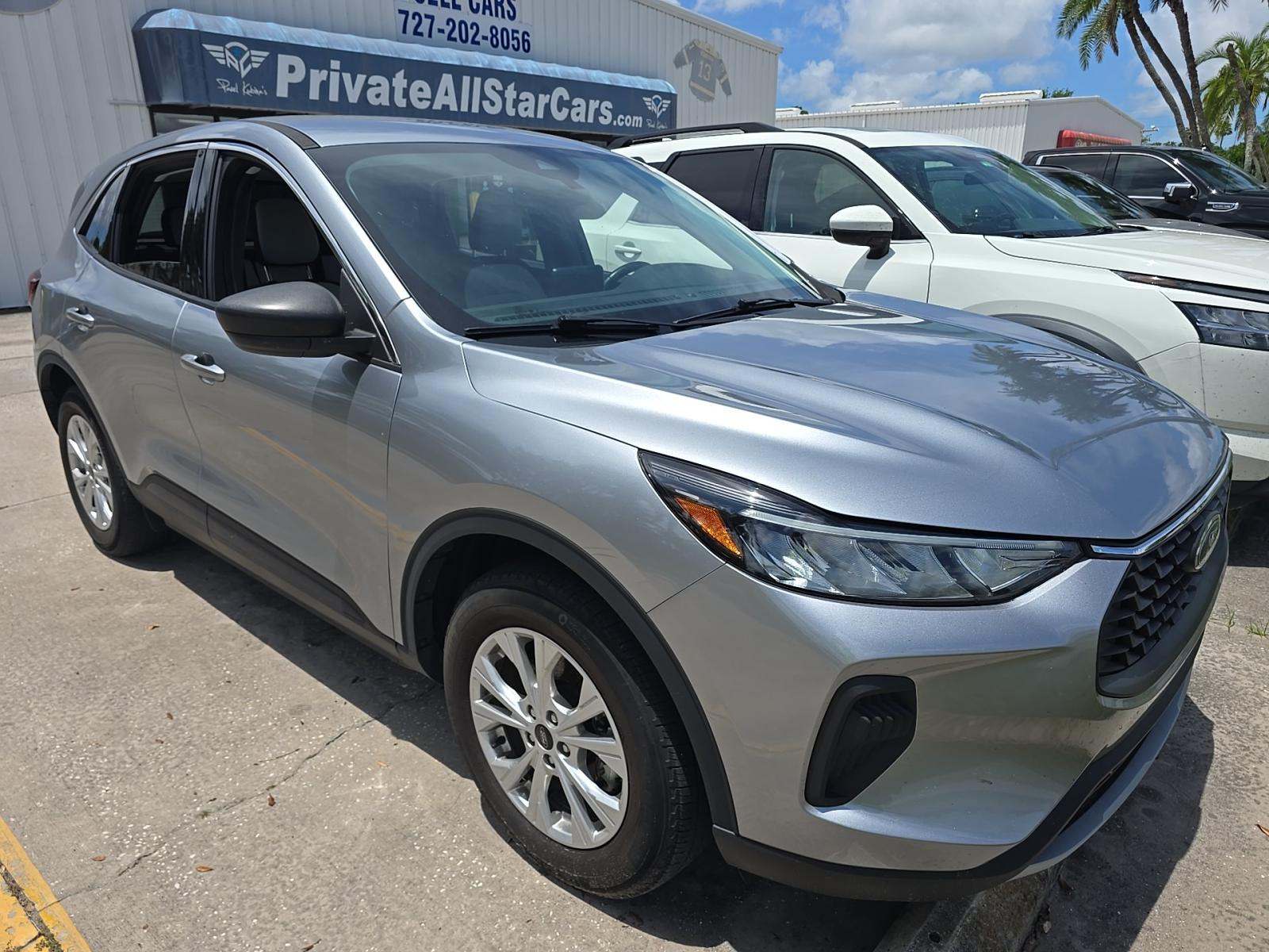 FORD ESCAPE - 4
