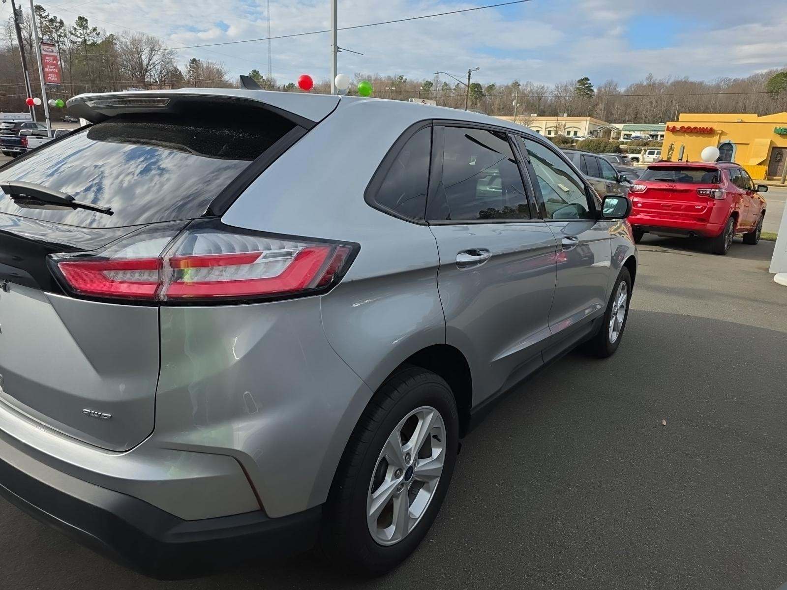 2022 Ford Edge SE AWD