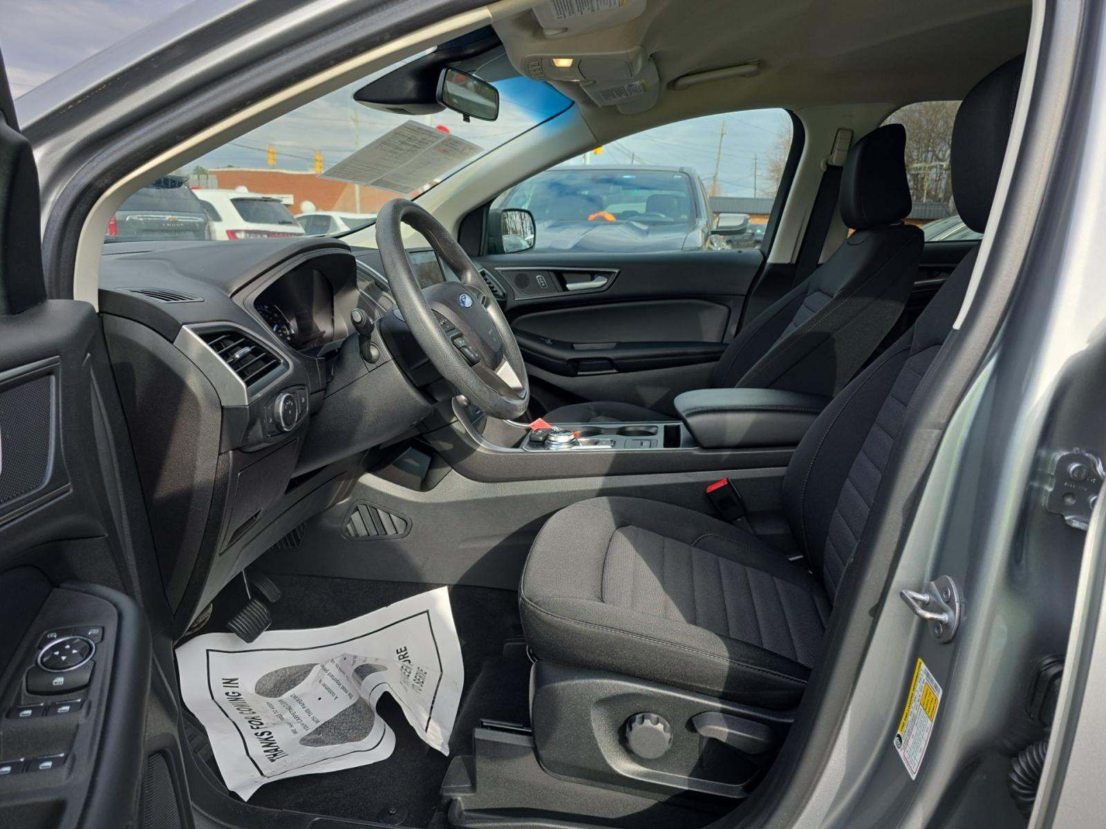 2022 Ford Edge SE AWD