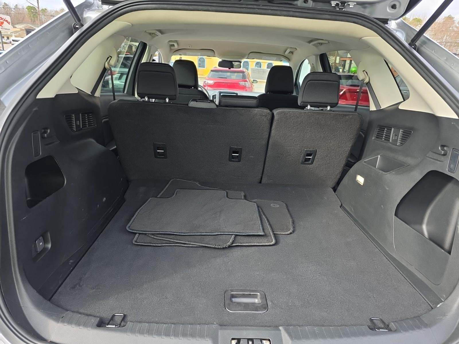 2022 Ford Edge SE AWD