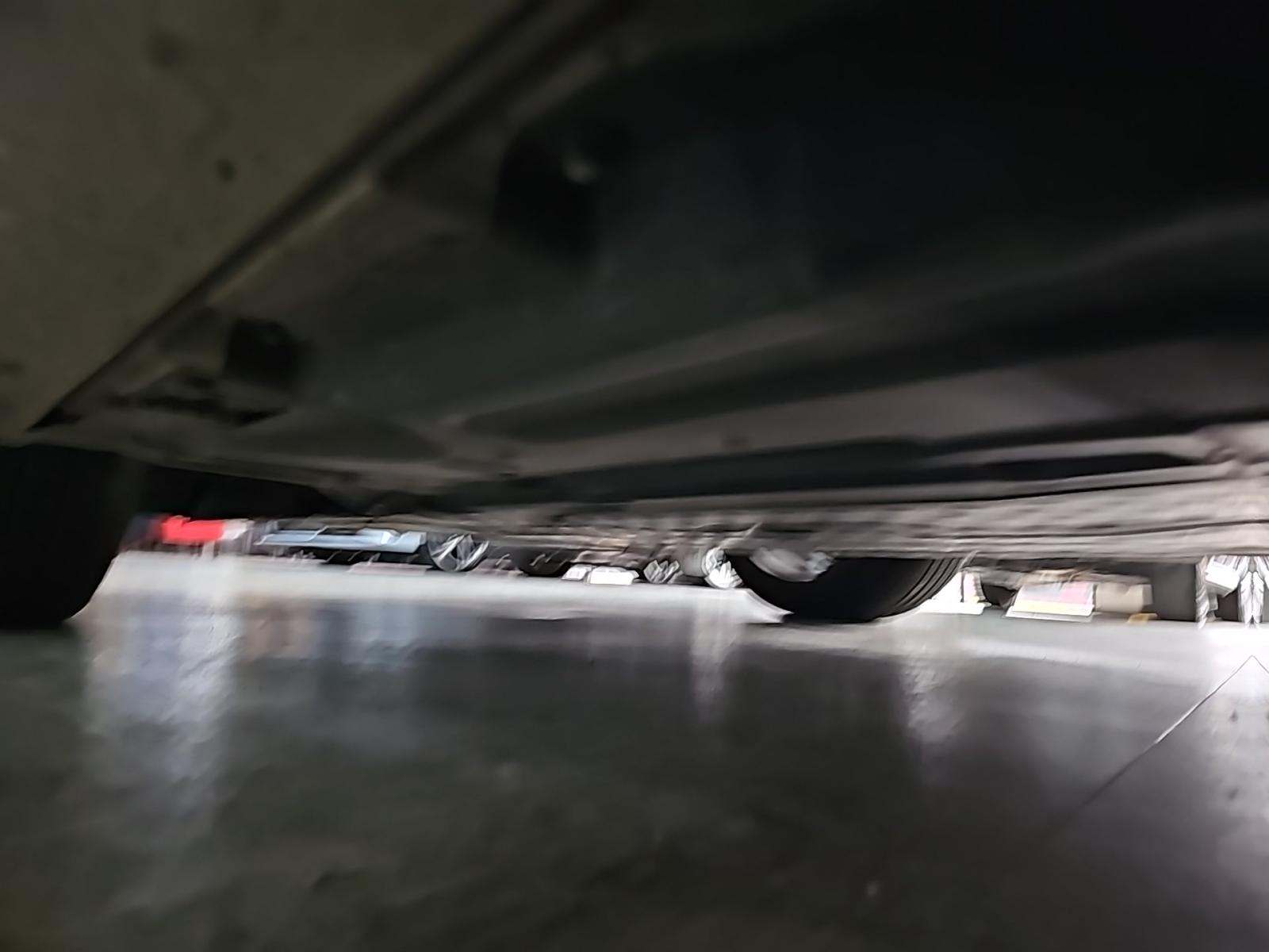 MERCEDES-BENZ E-CLASS - 7