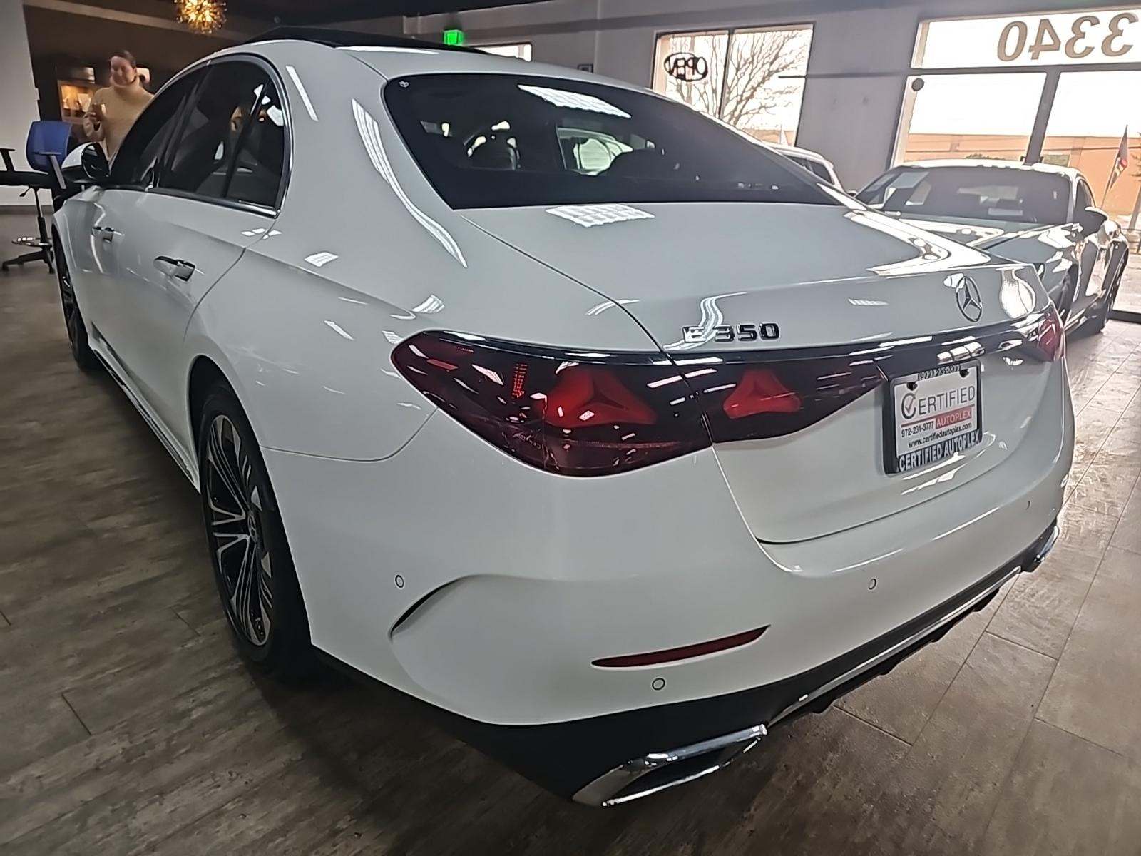 MERCEDES-BENZ E-CLASS - 2